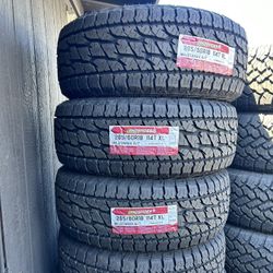 265/60R18 Landspider All TerrainSet of brand new tires installed and balanced, set de llantas nuevas instaladas y balanceadas 