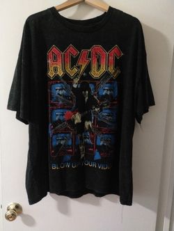New With Tags AC/DC Tee Shirt