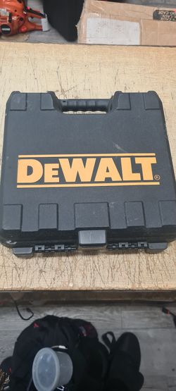 Dewalt Pneumatic Brad Nailer (model: DFWP12233)