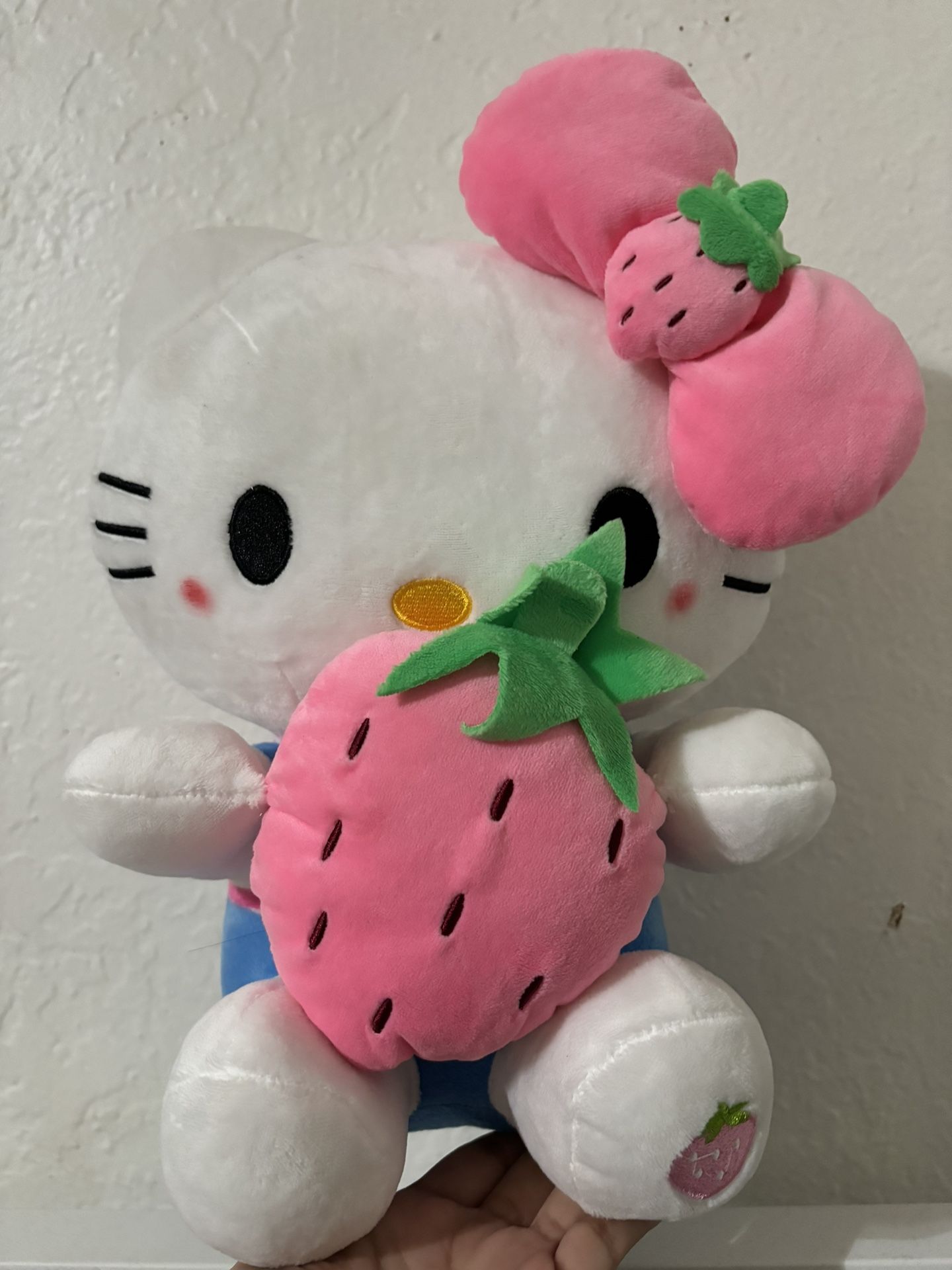 Sanrio Hello Kitty plush toy