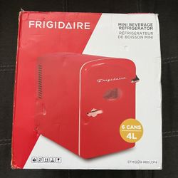 Frigidaire Mini Fridge 