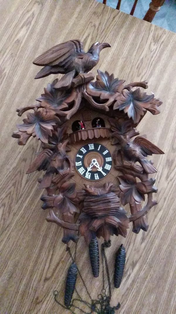 VINTAGE WOODEN CUCKOO CLOCK THORENS MOVEMENT MADE IN SWITZERLAND. for