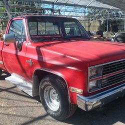 1984 Chevy C-10 Silverado 2wd  GMC Sierra