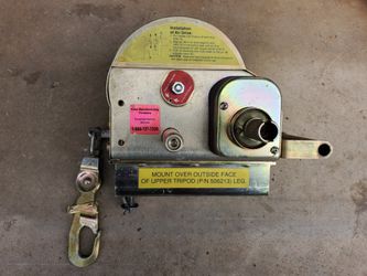 Dyna hoist side mount personnel/ material lift/ man hole