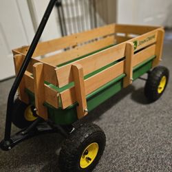 John Deere Wagon