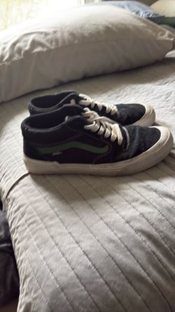 9.5 van shoes