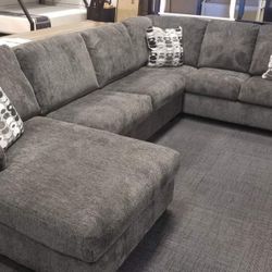 New Great!Ballinasloe Smoke RAF Sectional Ashley /couch /Living room set