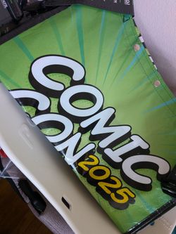 Comic con 2025 bags