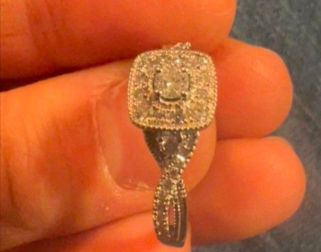 White Gold Diamond Engagement Ring