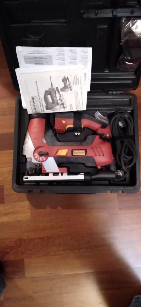 In Handle Scrolling Sabre Saw With Laser Trac