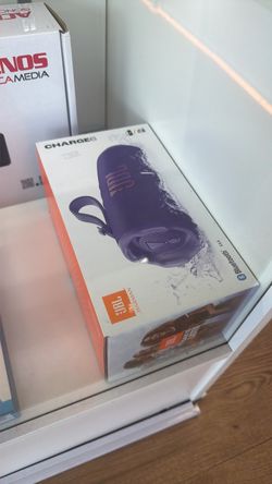 JBL Charge 6