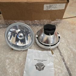 Brand New Genuine Harley-Davidson Passing Lamps OEM 68202-98