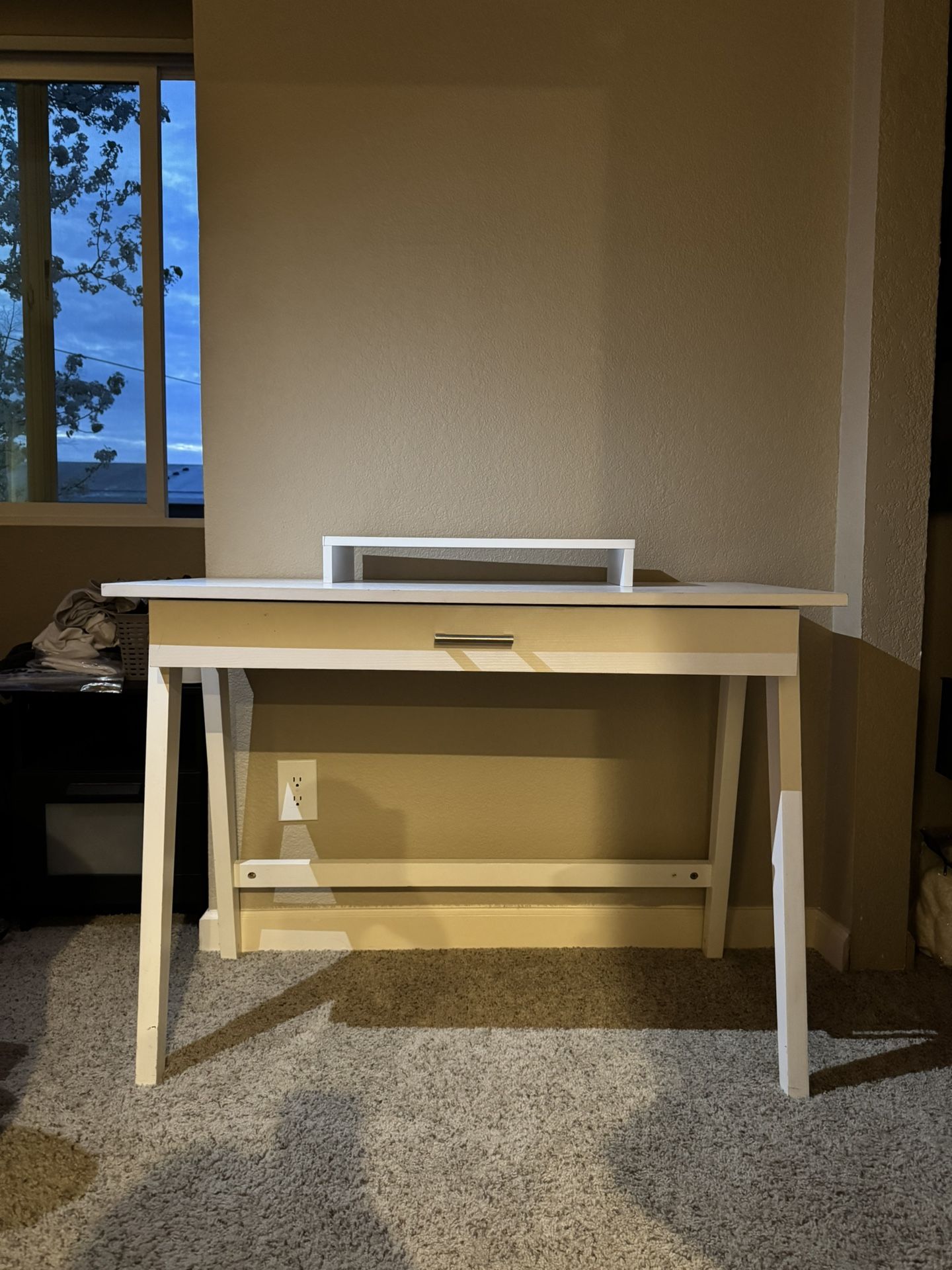 White Desk