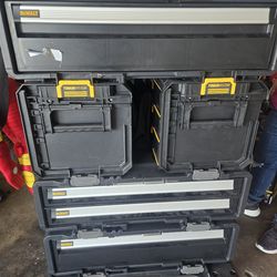 DEWALT
Toughsystem 2.0 storages