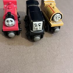 3 THOMAS AND FRIEND TRAINS SKARLOEY, BEN AND