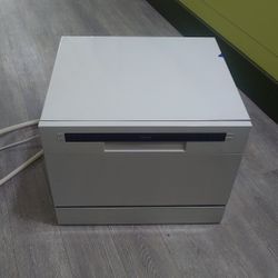 Tabletop hOmeLabs HME010033N Countertop Home Dishwasher 