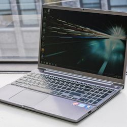 15" Samsung Laptop With Large Hard Drive, Extra Memory, 9000+ Songs