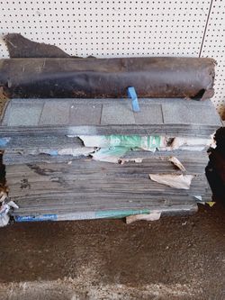 {Price Is Nagotiable} Roofing Shingles (13-14)