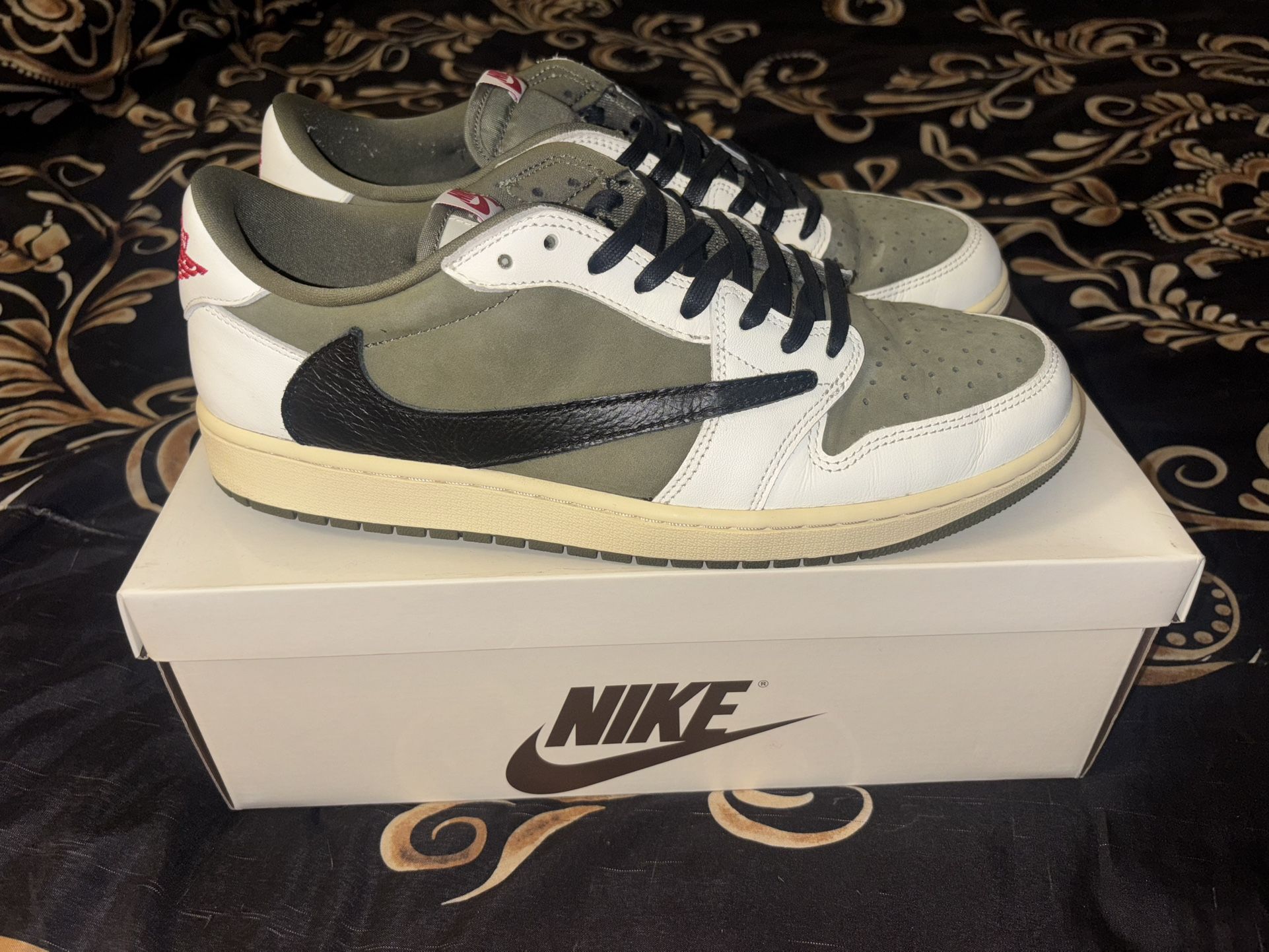 Travis Scott Jordan 1 Low Medium Olive Size 12