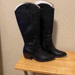 Black Boot