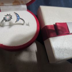 Moon &  sun ring size 8/ 9 $ 5
