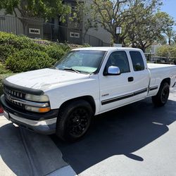 2000 silverado LS 2WD