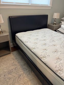 Full bed frame + mattress