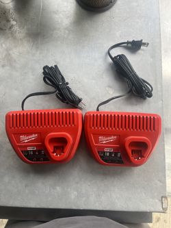 M12 12-volt battery charger