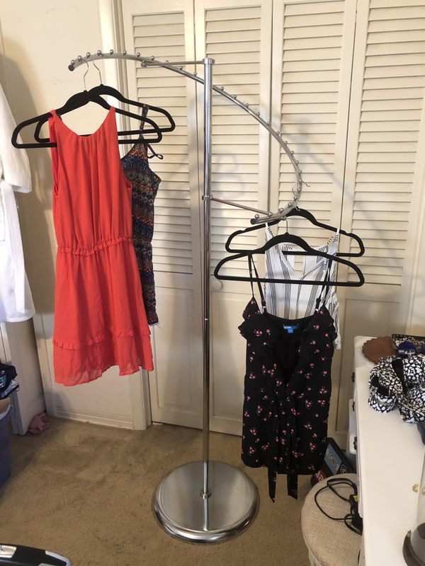 Spiral Clothing Rack For In Saint Petersburg Fl Offerup