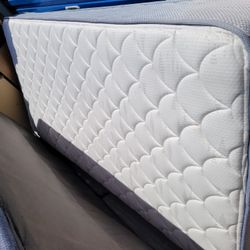 Twin Mattress Set $60