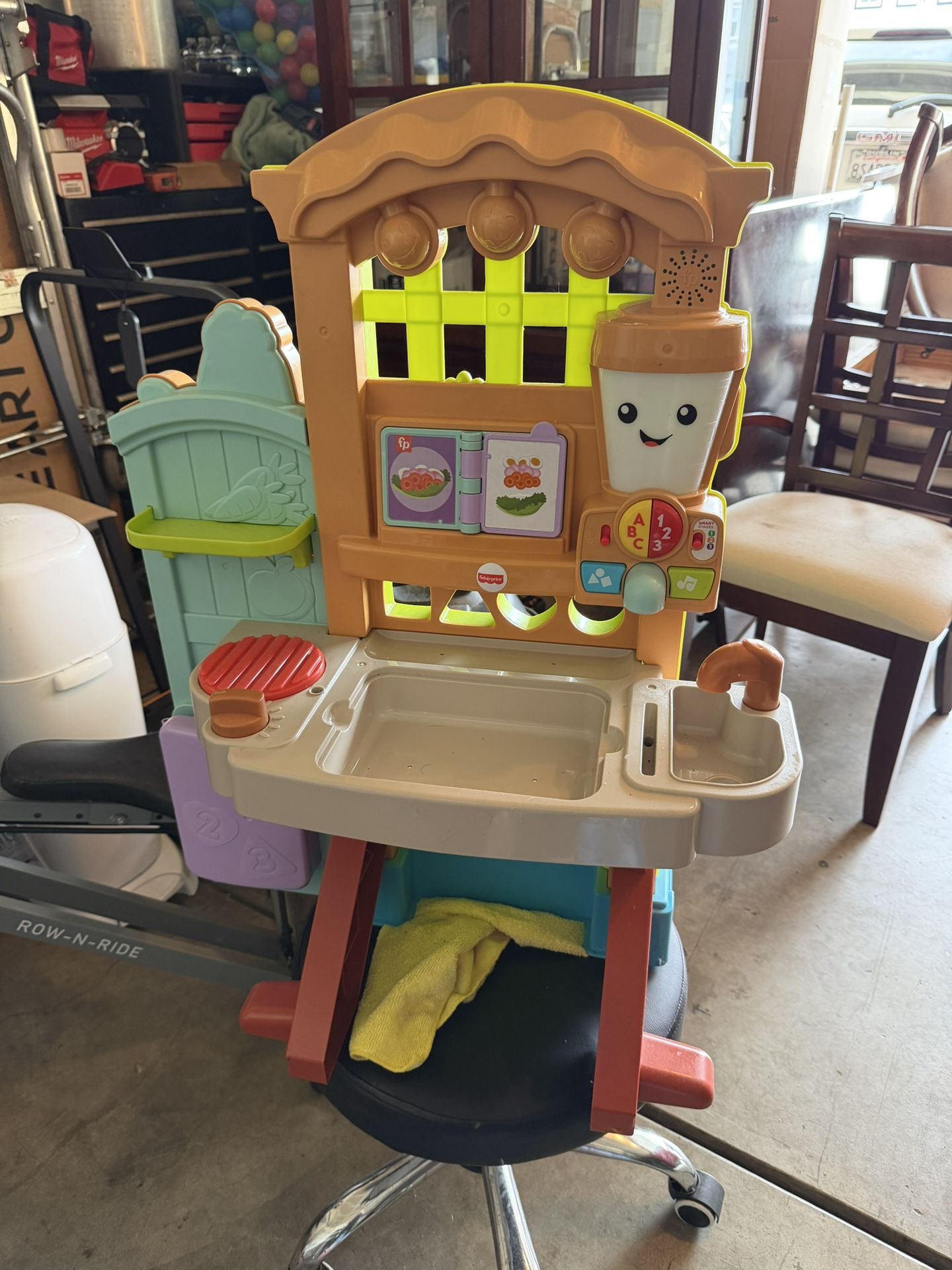 Play Kitchen