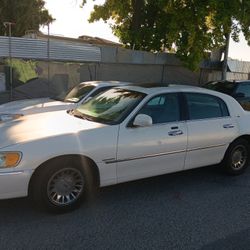 2002 Lincoln Town Car Cartier Edition