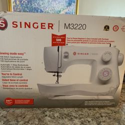 Singer Sewing Machine 