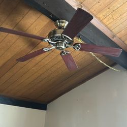 Free Ceiling Can