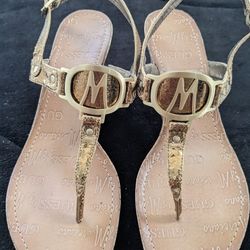 Gorgeous guess by Marciano Wedge sandals size 9