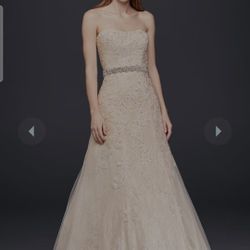 David's Bridal WG3755 Wedding Dress Size 2 Dry Cleaned