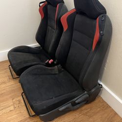 Subaru Brz 2013 Seats(pair)