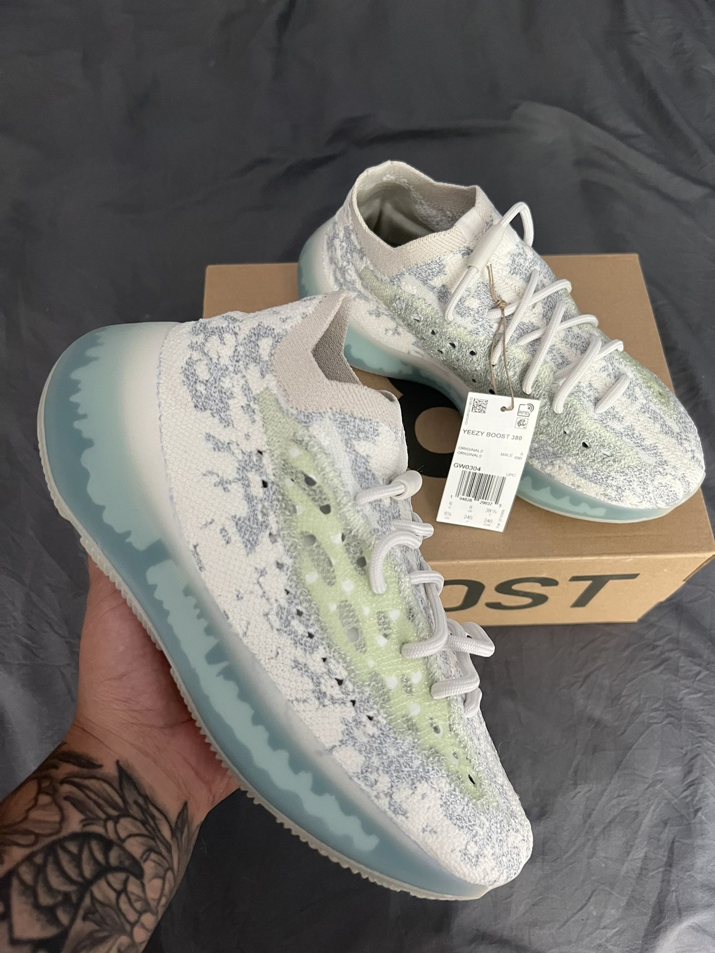 Yeezy 380 hotsell finish line