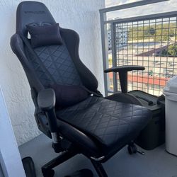 GTPLAYER gaming chair ( Good Condition)