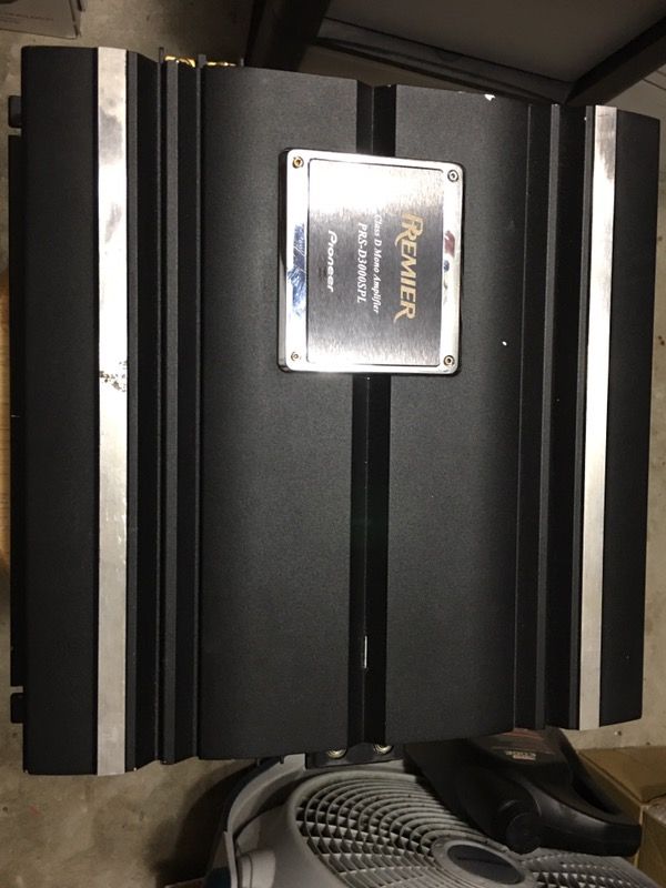 Pioneer Premier Class D mono amplifier