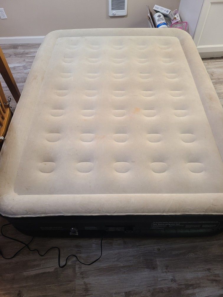 Queen Air Mattress 