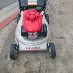 Honda Maquina De Cortar Sacate De GASOLINA 