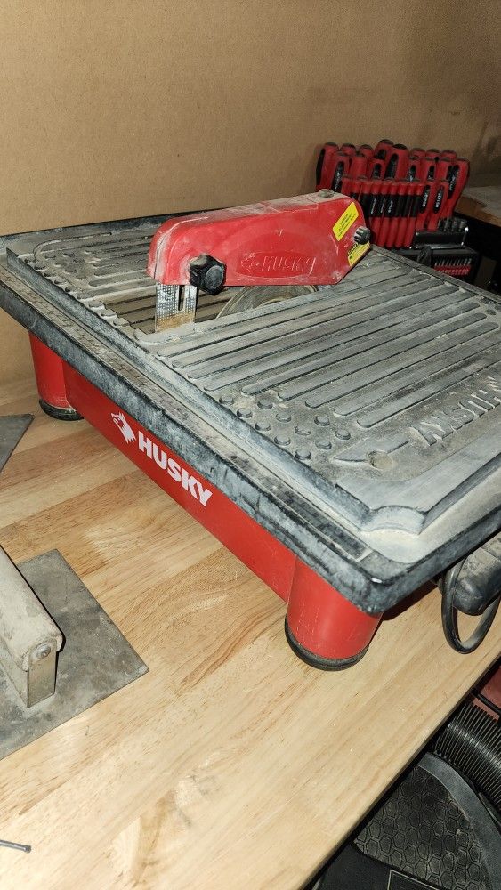 Husky Tile Saw