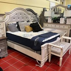 Realyn Chipped White Bedroom Set Queen Or King Set, Bed, Dresser, Mirror, Nightstand, Chest 