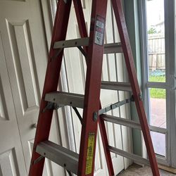 Louisville 6’ FiberGlass  Ladder Model FS 1406HD