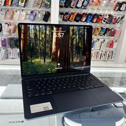 MacBook Air m3 13-inch 24Ram 512GB