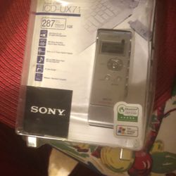 Sony IC Recorder ICD-UX71  287 Hours