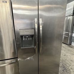 New Frigidaire Side By Side Stainlees Steel Refrigerator