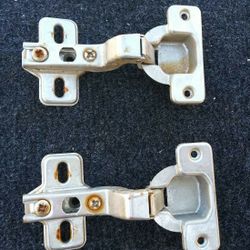 DOOR & CABINET HARDWARE