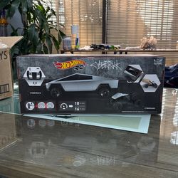 TESLA Cybertruck Cyberquad Hotwheels RC